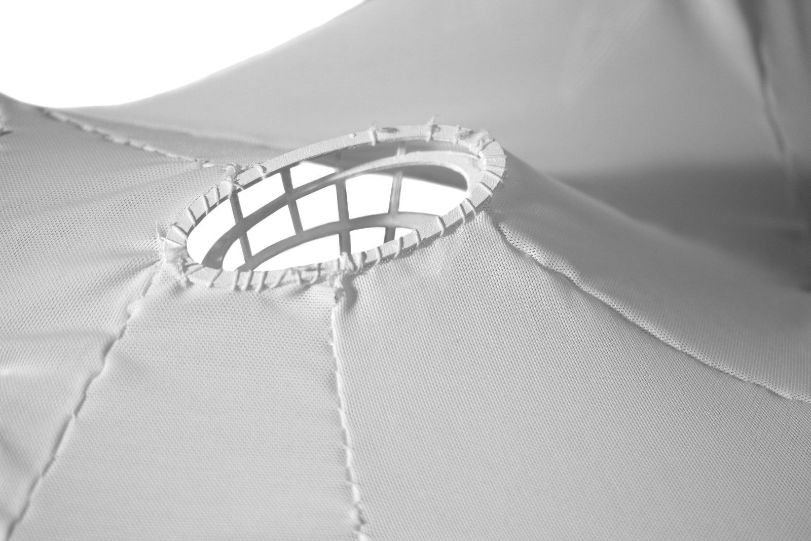 Physical model, fabric stretched over the printed rim of an oculus